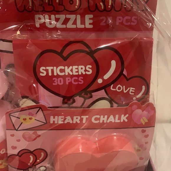 Hello Kitty Gift Set. Includes everything you see in the pictures. - Picture 4 of 7